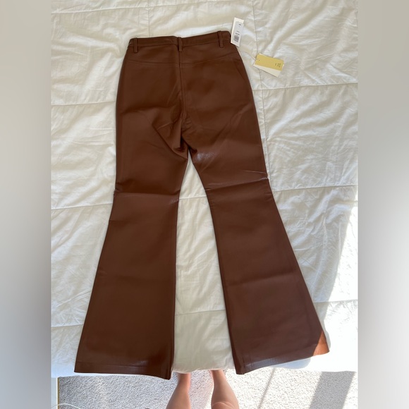 NWT ARITZIA WILFRED FREE BEATRIX FLARE PANT COGNAC VEGAN LEATHER - Picture 4 of 10